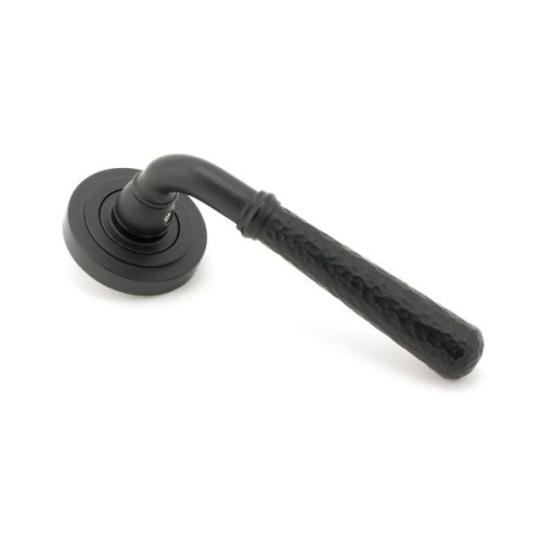 NEWBURY HAMMERED LEVER HANDLE ON ROSE (4 ROSE OPTIONS)