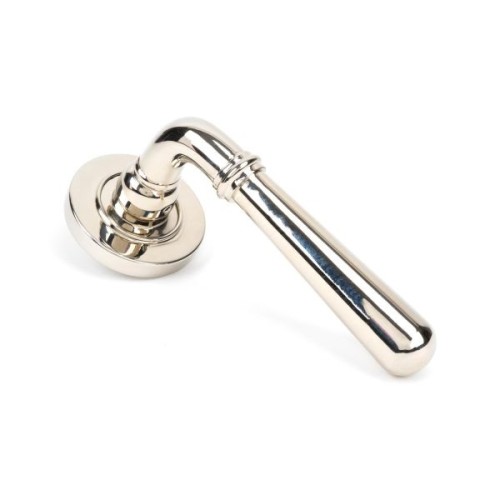 NEWBURY LEVER HANDLE ON ROSE (4 ROSE OPTIONS)