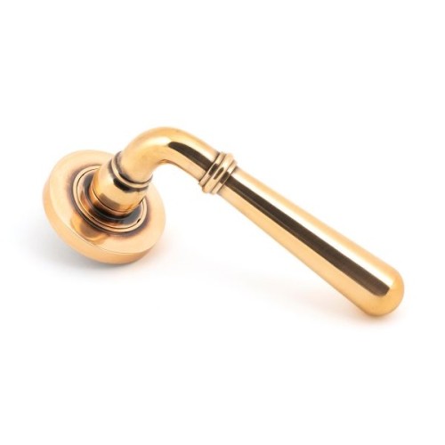 NEWBURY LEVER HANDLE ON ROSE (4 ROSE OPTIONS)