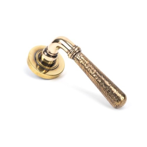 NEWBURY HAMMERED LEVER HANDLE ON ROSE (4 ROSE OPTIONS)