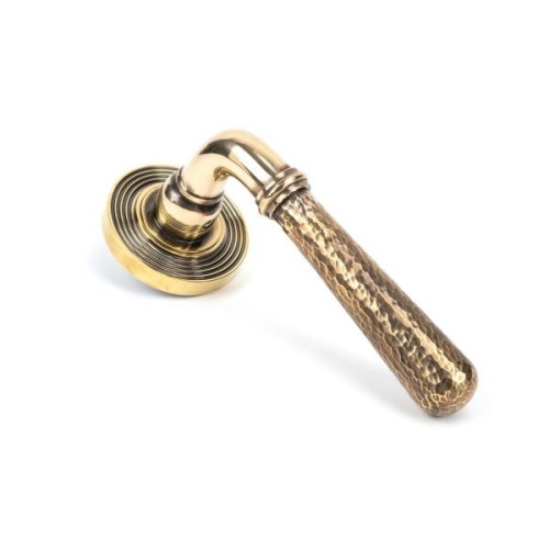 NEWBURY HAMMERED LEVER HANDLE ON ROSE (4 ROSE OPTIONS)