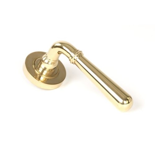 NEWBURY LEVER HANDLE ON ROSE (4 ROSE OPTIONS)