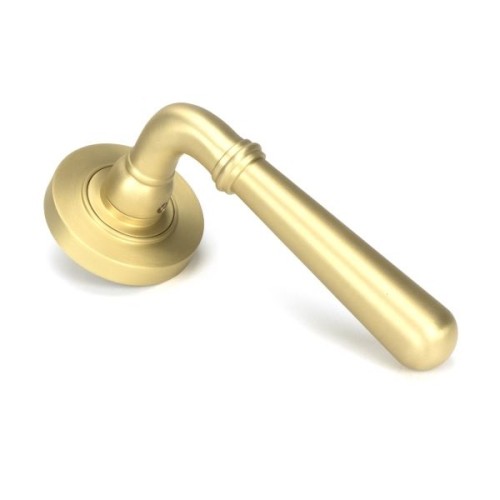 NEWBURY LEVER HANDLE ON ROSE (4 ROSE OPTIONS)