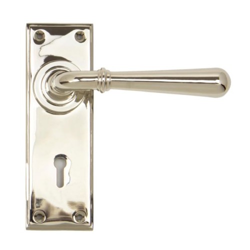 NEWBURY LEVER HANDLE ON BACKPLATE