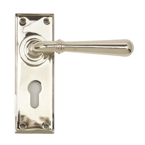 NEWBURY LEVER HANDLE ON BACKPLATE