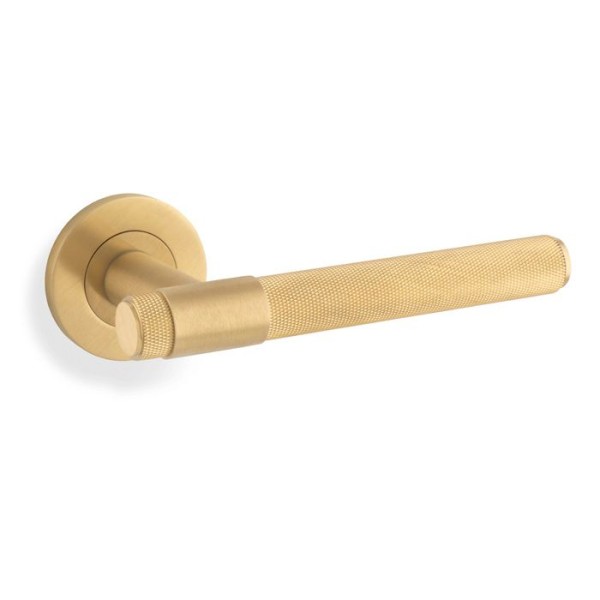 KNURLED KINGSTON LEVER HANDLE ON ROUND ROSE