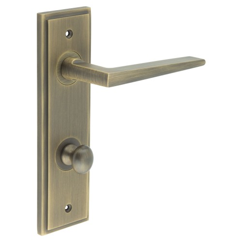 MAYFAIR LEVER HANDLE ON BACKPLATE