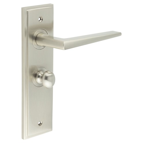 MAYFAIR LEVER HANDLE ON BACKPLATE