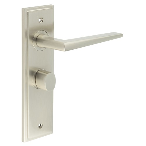 MAYFAIR LEVER HANDLE ON BACKPLATE