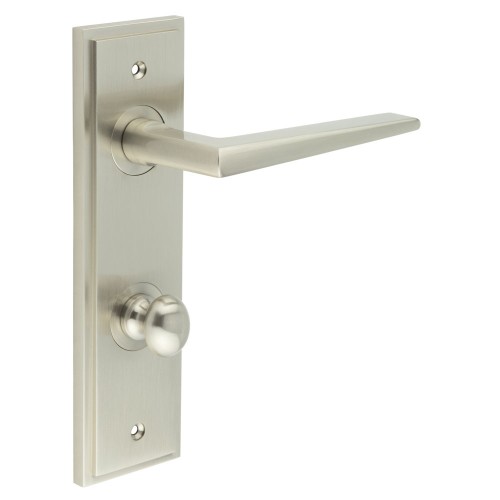 MAYFAIR LEVER HANDLE ON BACKPLATE