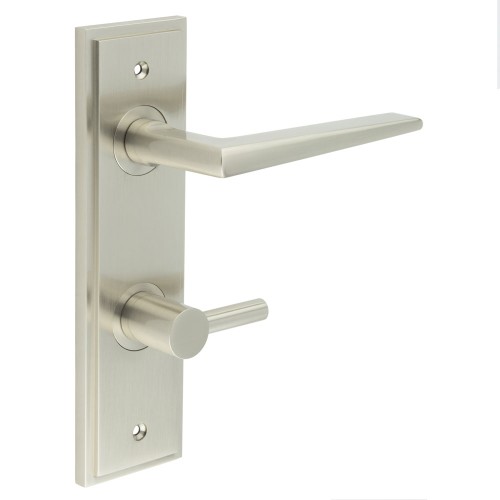 MAYFAIR LEVER HANDLE ON BACKPLATE