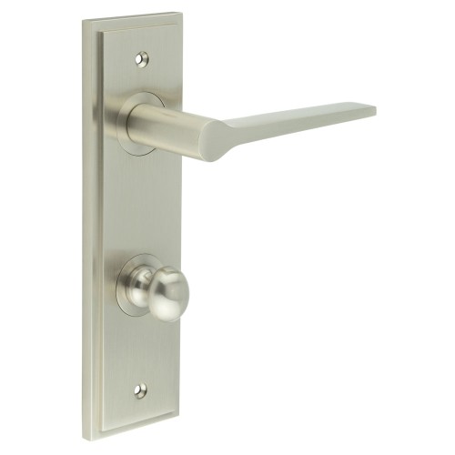 KNIGHTSBRIDGE LEVER HANDLE ON BACKPLATE