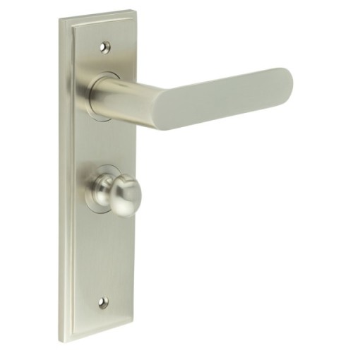 KENSINGTON LEVER HANDLE ON BACKPLATE