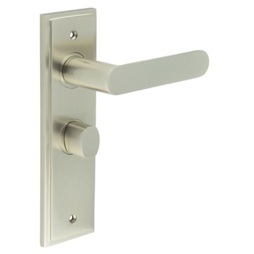 KENSINGTON LEVER HANDLE ON BACKPLATE