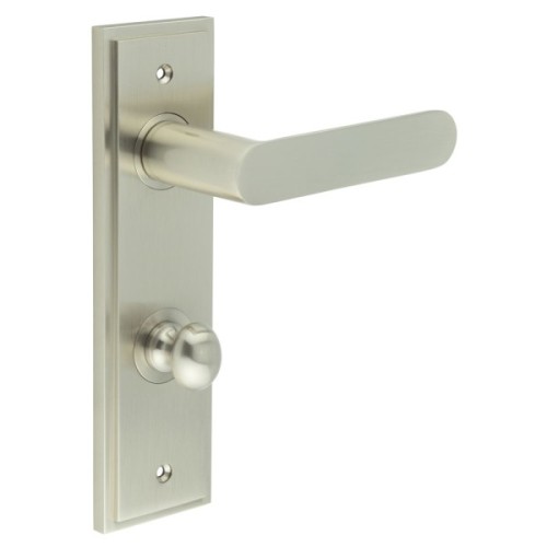 KENSINGTON LEVER HANDLE ON BACKPLATE