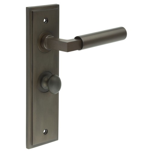 WESTMINSTER LEVER HANDLE ON BACKPLATE