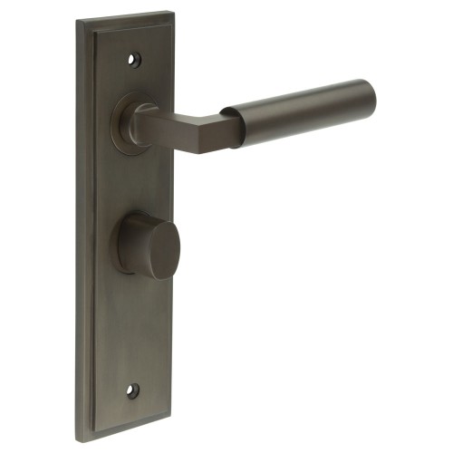 WESTMINSTER LEVER HANDLE ON BACKPLATE