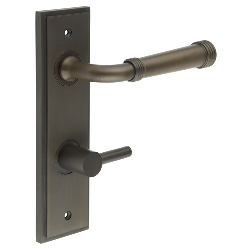 HIGHGATE LEVER HANDLE ON BACKPLATE