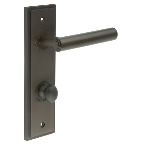 RICHMOND LEVER HANDLE ON BACKPLATE