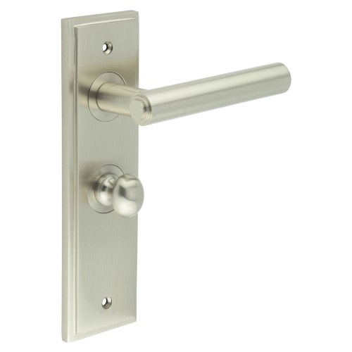 RICHMOND LEVER HANDLE ON BACKPLATE