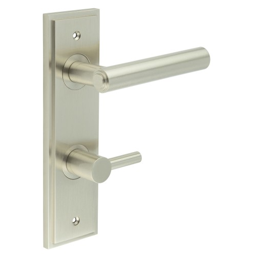 RICHMOND LEVER HANDLE ON BACKPLATE