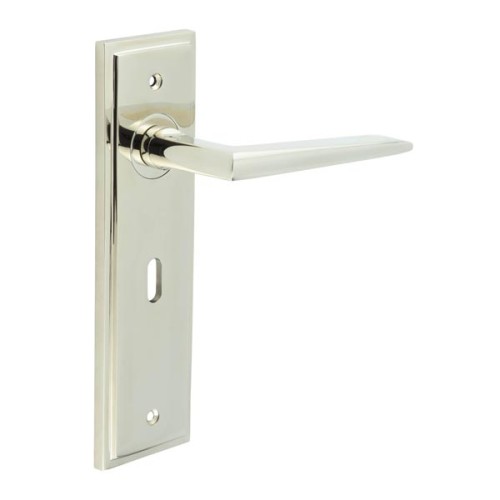 MAYFAIR LEVER HANDLE ON BACKPLATE