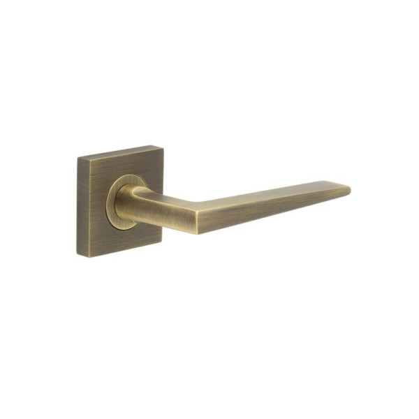 MAYFAIR LEVER HANDLE ON ROSE - (7 ROSE OPTIONS)