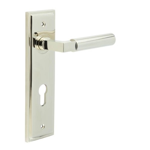 WESTMINSTER LEVER HANDLE ON BACKPLATE