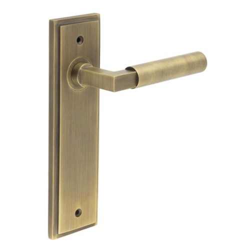 WESTMINSTER LEVER HANDLE ON BACKPLATE