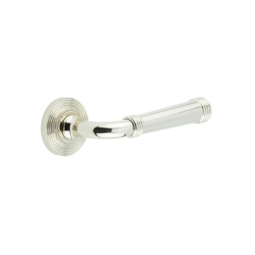 HIGHGATE LEVER HANDLE ON ROSE - (7 ROSE OPTIONS)