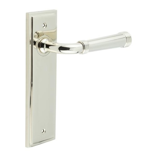 HIGHGATE LEVER HANDLE ON BACKPLATE