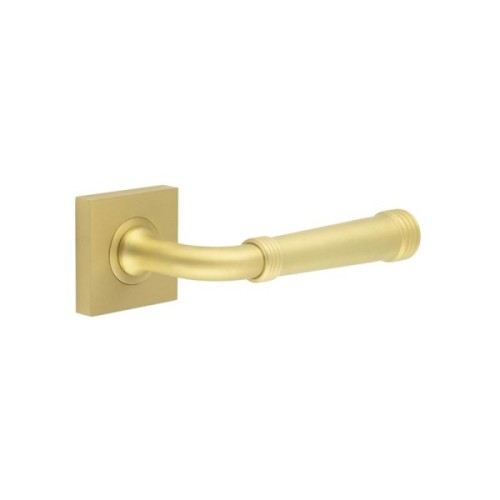 HIGHGATE LEVER HANDLE ON ROSE - (7 ROSE OPTIONS)