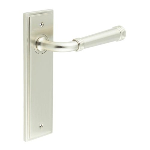 HIGHGATE LEVER HANDLE ON BACKPLATE