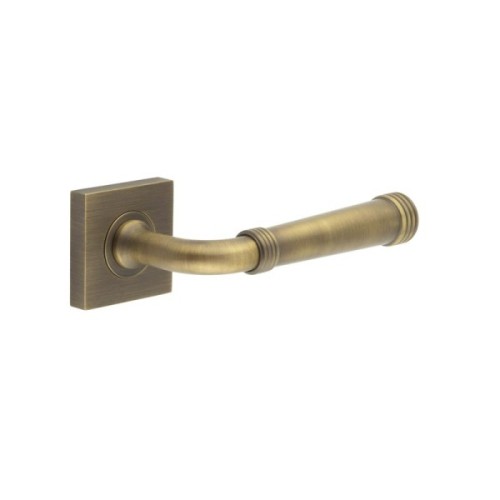 HIGHGATE LEVER HANDLE ON ROSE - (7 ROSE OPTIONS)