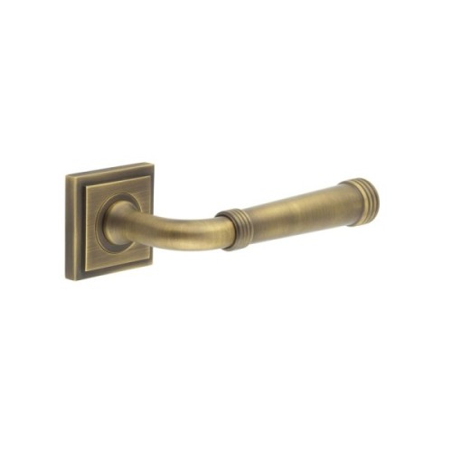 HIGHGATE LEVER HANDLE ON ROSE - (7 ROSE OPTIONS)