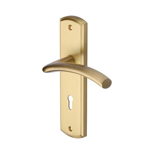 CENTAUR LEVER HANDLE ON BACKPLATE