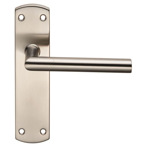 MITRED LEVER HANDLE ON LATCH BACKPLATE