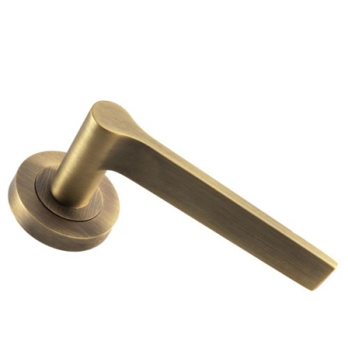 VELINO LEVER HANDLE ON ROUND ROSE