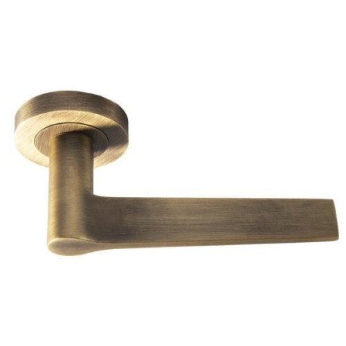 VELINO LEVER HANDLE ON ROUND ROSE