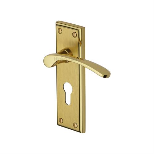 HILTON LEVER HANDLE ON BACKPLATE