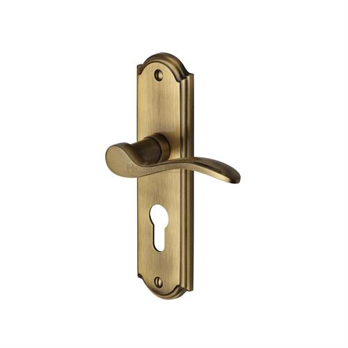 HOWARD LEVER HANDLE ON BACKPLATE