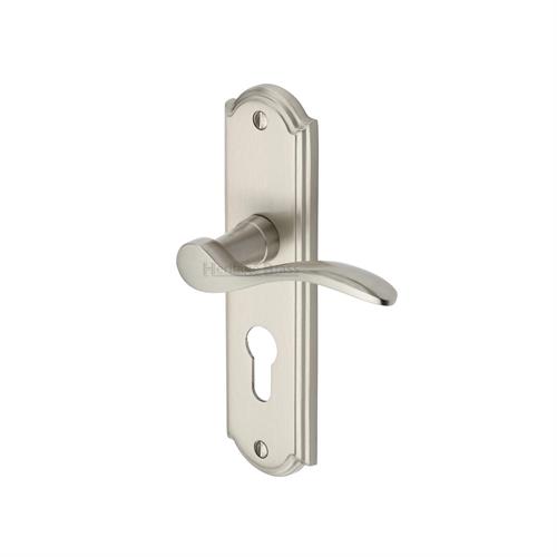 HOWARD LEVER HANDLE ON BACKPLATE