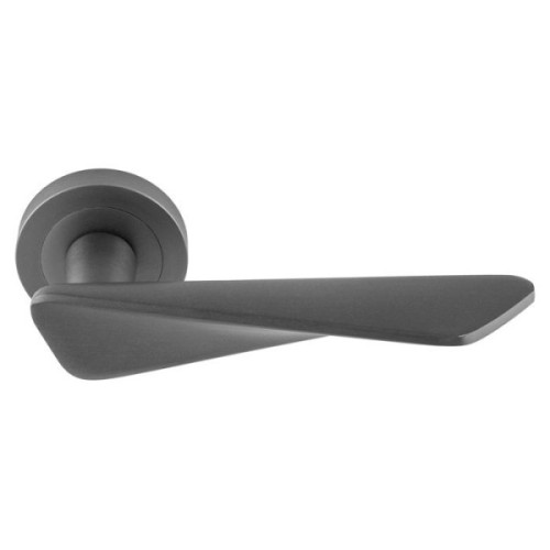 INTONA LEVER HANDLE ON ROUND ROSE