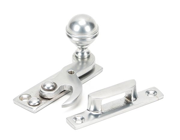 PRESTBURY NARROW HOOK SASH WINDOW FASTENER LOCKABLE