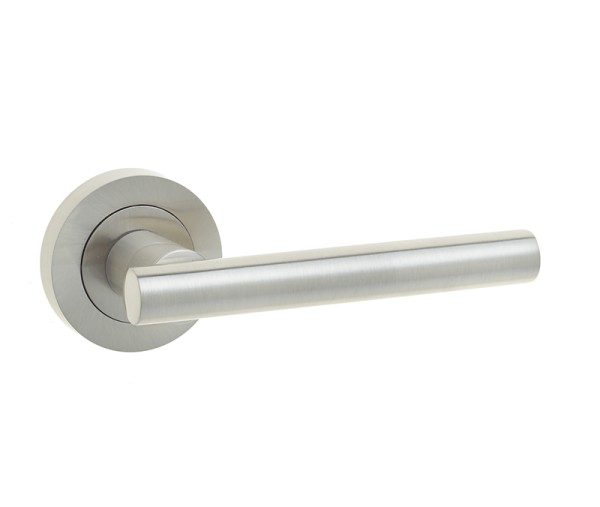 PETRA T-BAR LEVER HANDLE ON ROUND ROSE