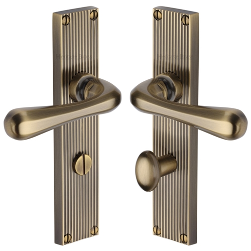 CHARLBURY LEVER HANDLE ON REEDED BACKPLATE