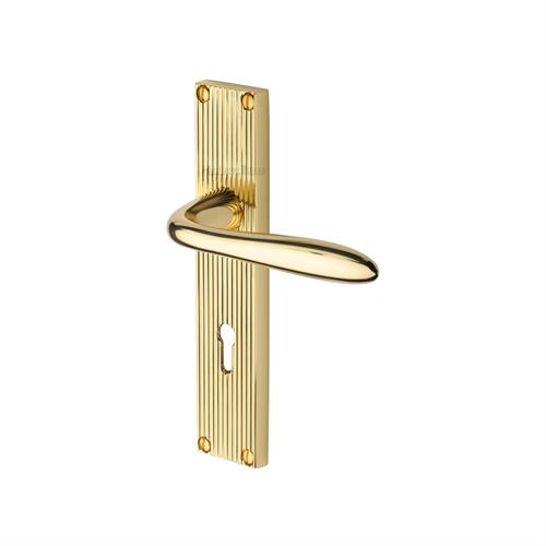 SUTTON LEVER HANDLE ON REEDED BACKPLATE