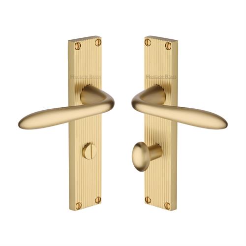 SUTTON LEVER HANDLE ON REEDED BACKPLATE