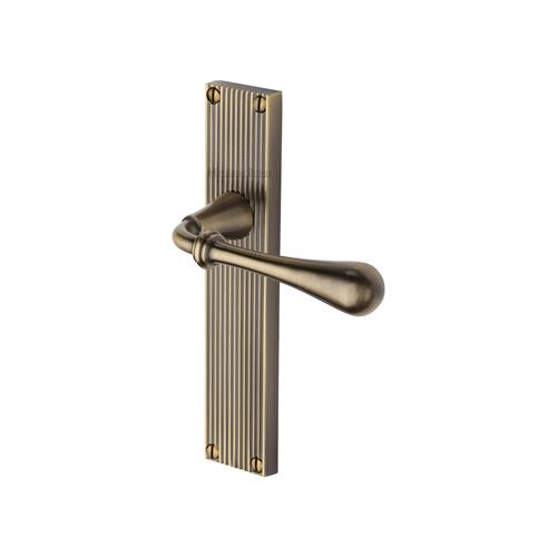 ROMA LEVER HANDLE ON REEDED BACKPLATE