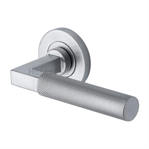 SIGNAC KNURLED LEVER HANDLE ON ROUND ROSE